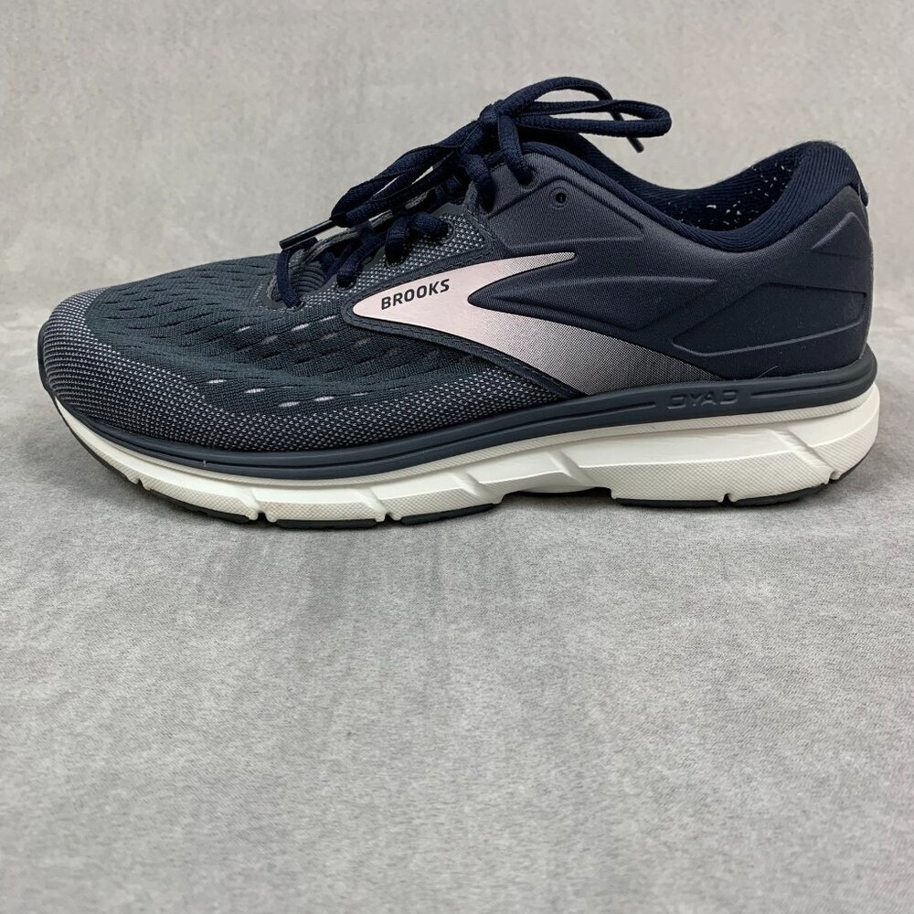 Brooks Womens Shoes Size 9.5 Extra Wide 2E DYAD 11 Purple Athletic Running